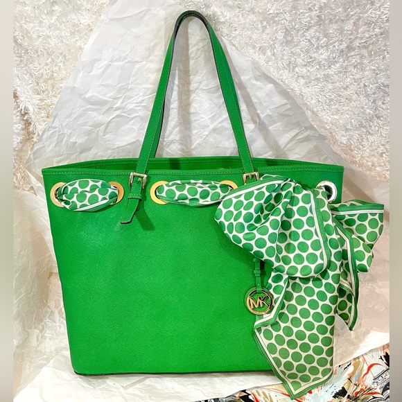 Michael KORS Genuine Leather Silk Scarf green Large Tote shoulder bag - Picture 3 of 13